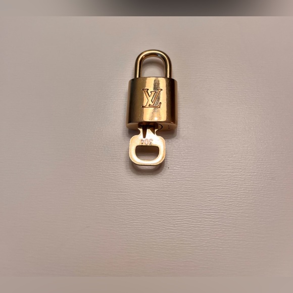 Authentic Louis Vuitton padlocks number ON CHOICE. - Picture 3 of 8